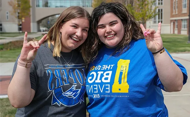 two students throw their lopes